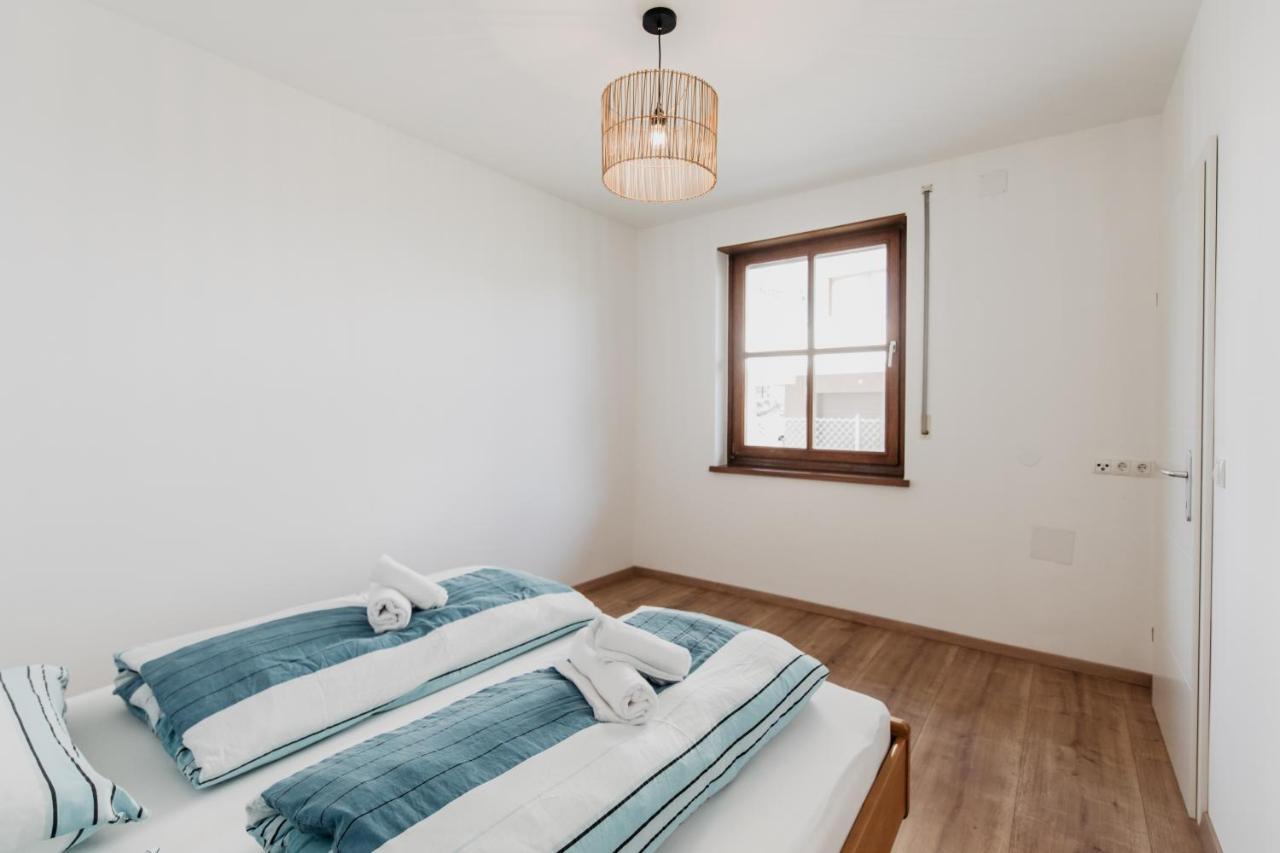 Ferienhaus Schilfvilla Mörbisch am See Dış mekan fotoğraf